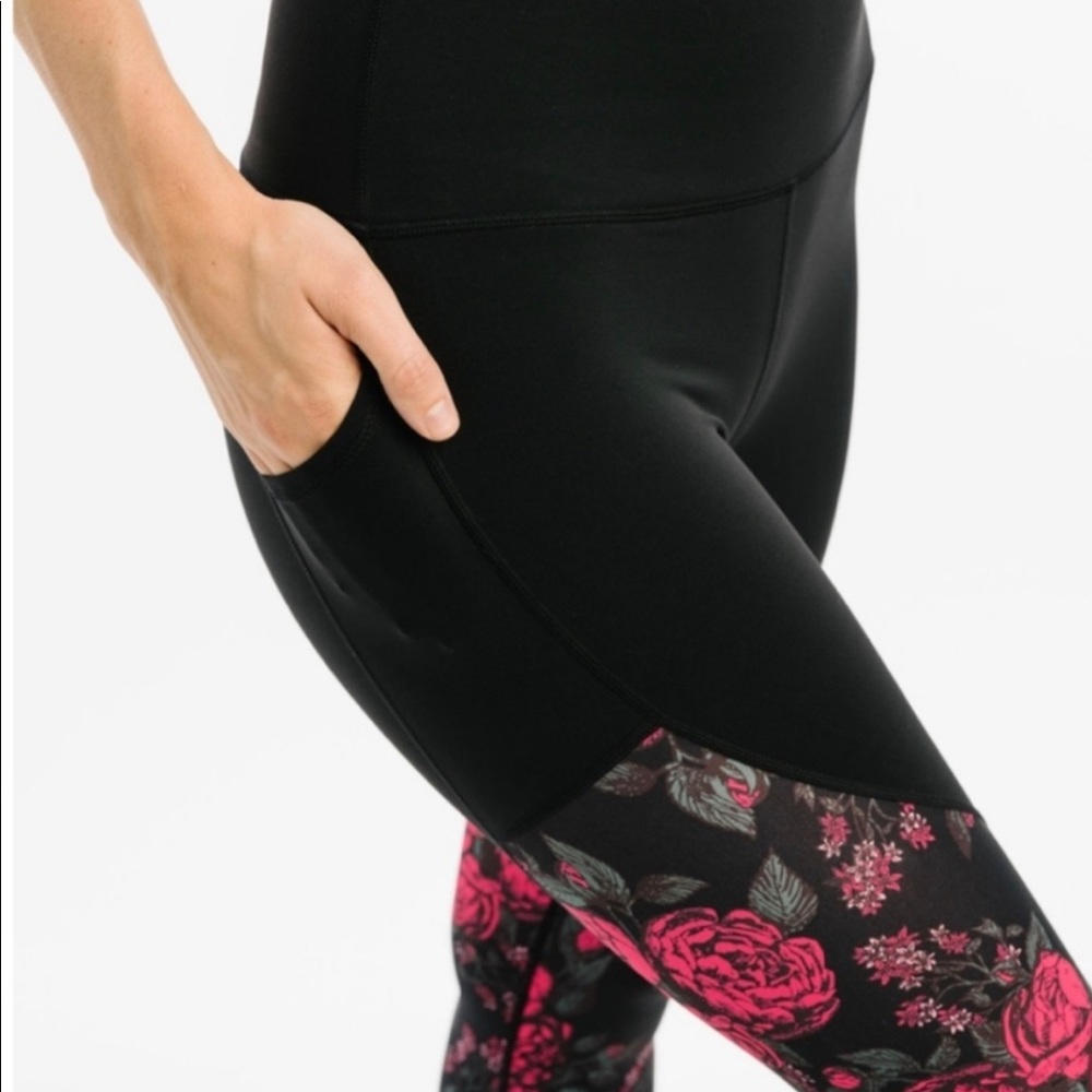 Zyia Electric Crimson Rose Luxe Pocket Hi-Rise 7/8 legging